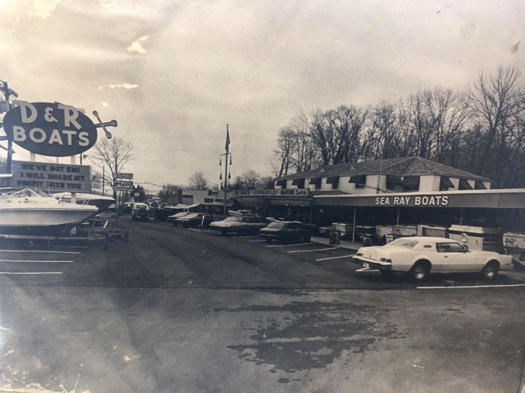 Original D & R Boat World Parking Lot